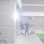 Девушку силой затолкали в машину и увезли в неизвестность в Краснодаре